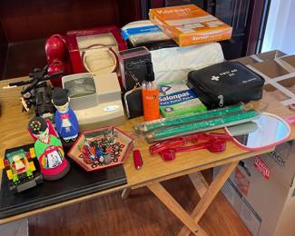 NFF101 - Surprise! Mystery Lot ! A Hint-Watch Winder Box!