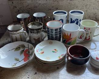 NFF113 - Assorted Asian Plates & Bowl , Tea Cups, & Mugs 