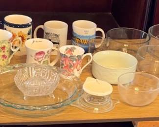 NFF118- Assorted Glass Bakeware & Coffee Cups 