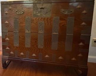 NFF045 Korean Style Bandaji Chest 