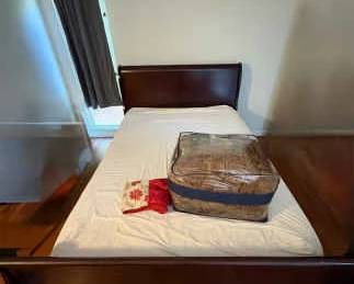 NFF028 Queen Mattress With Frame And King Comforter Set