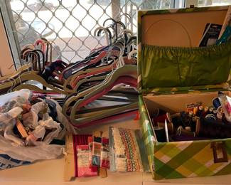NFF064 - Miscellaneous Collection Of Sewing Items & Hangers