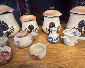 NFF074 - Vintage Mushroom Ceramic Canister Set & More