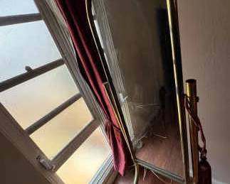 NFF024 Swinging Mirror