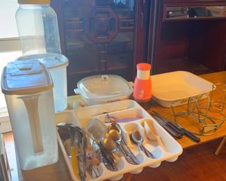 NFF097- Miscellaneous Kitchen Items 