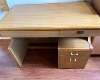 NFF081 Short Wooden Work Desk