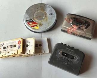 NFF131- Vintage Panasonic & GPX Cassette Player & Sony Walkman CD Player 