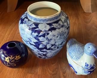 NFF013- Vintage Ceramic Duck & Two Japanese Vases 