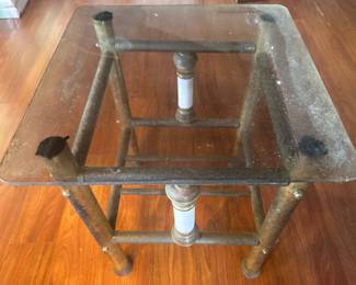 NFF086 - Small Glass Pane Table With Metal Frame