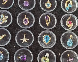Assorted Gold pendants 