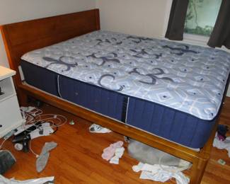 Thuma Bed with new queen Stearns and Foster mattress May 2025