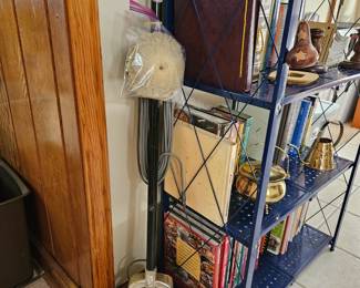 Metal shelf property of Seasons