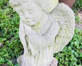 Garden statuary
