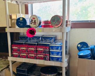 Lots of tins from gooseneck farms
Collapsible shelves