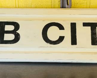 Nice large hub city sign