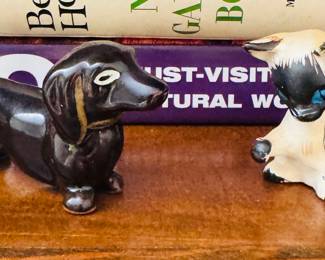 Animal figurines