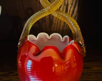 Beautiful hand blown, rose bowl with serpentine handle