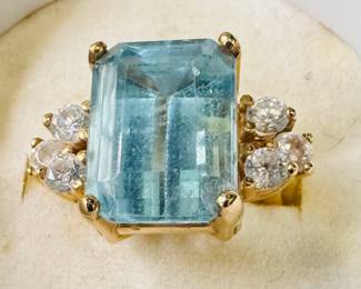 Aquamarine and cubic zirconia ring