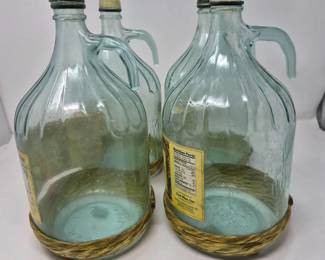 39BellevueGlassJugs