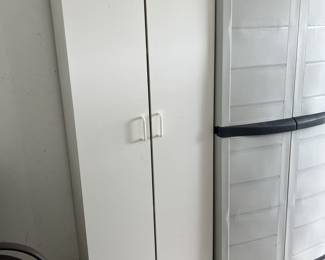Garage storage unit
24x16x70(h)
Particle board 