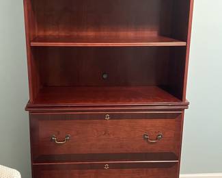 Cherry bookshelf 
37x16x69(h)