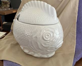 Vintage California Pottery Fish Soup Tureen  stands at 10.5" tall and 9" wide.