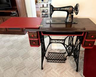 Vintage Singer Sewing Machine