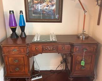 BERKEY & GAY ANTIQUE DESK