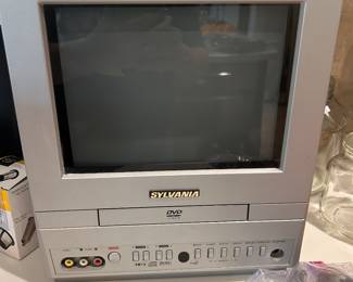 SYLVANIA COMBO TV/DVD