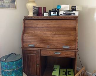 oar roll top dest, MCM stool, wig box