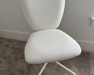 Child / Teen Desk Chair. 