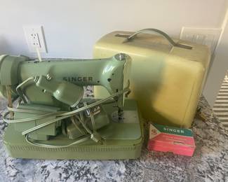 Working Singer sewing machine