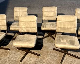 Set of 6 Chromcraft chairs. Mint condition