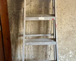 6’ Aluminum Ladder