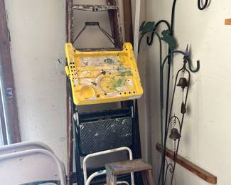 Ladders, garden hooks
