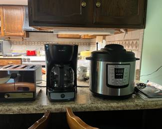 Toaster, instapot