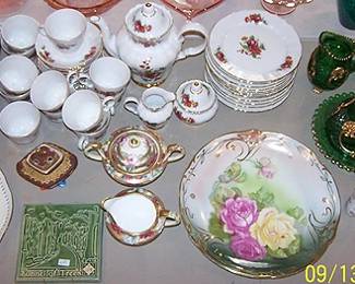 China, dark green and gold Victorian glass set