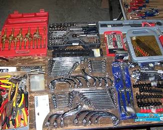 Kobalt 50 pc. wrench set, Grip Titanium Forstner drill bits , etc...