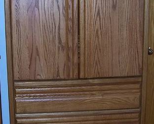 Entertainment center