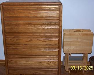 High boy dresser, TV trays