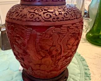 Chinese Cinnabar ginger jar with lid