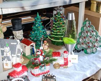 Lionel, Lava Lamp, Baby Jar Christmas Tree and Dept. 56