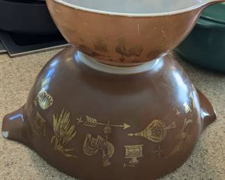 Pyrex Early American mixing bowls