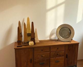 This item (DRESSER ONLY) is available for PRESALE.  Please text photo to 760-668-0554 to purchase.  We accept Zelle