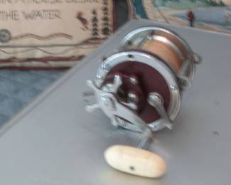 Fishing reels