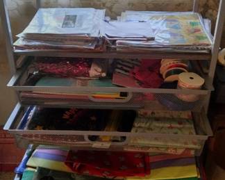Gift wrap & ribbon