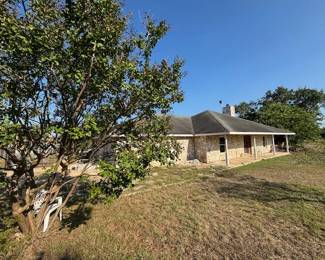 Shelley Duvall's ranch home