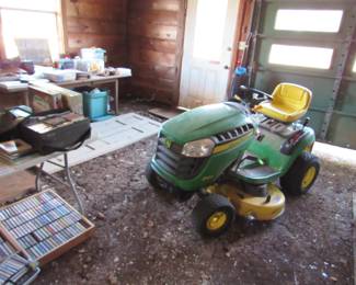 Shelley Duvall's John Deere riding mower