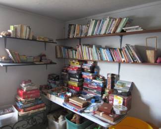Shelley Duvall's children's books and games