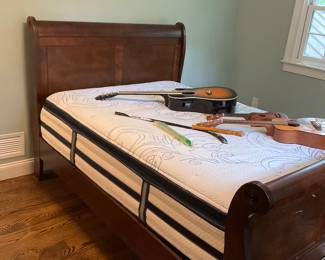 FULL SIZE SLEIGH BED